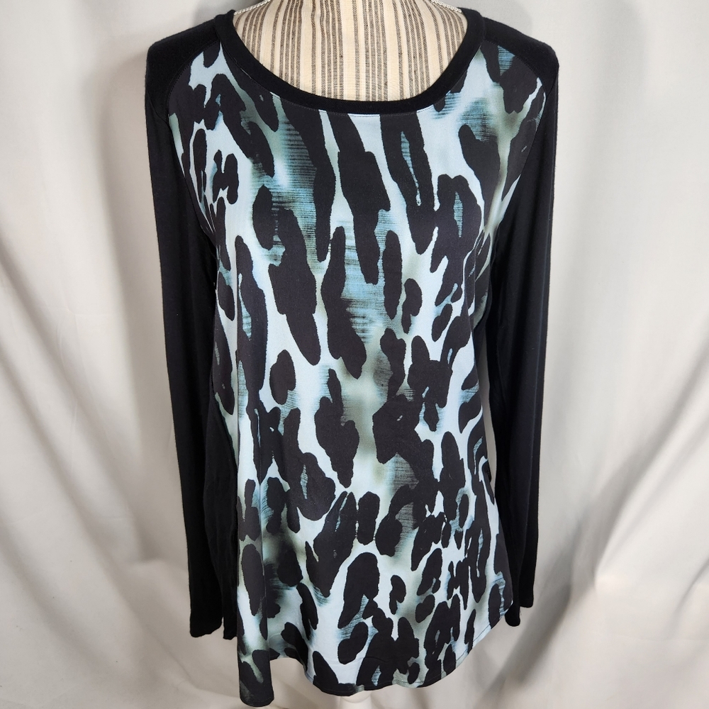Apt. 9 Black w/Green & Blue on front Animal Print Front Long Sleeve Top Sz Small